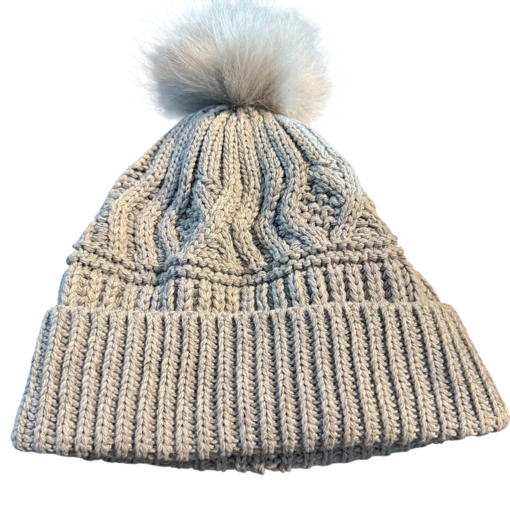 American Eagle Gray Cable Knit Beanie, Faux Fur Pom Winter Hat, NWOT